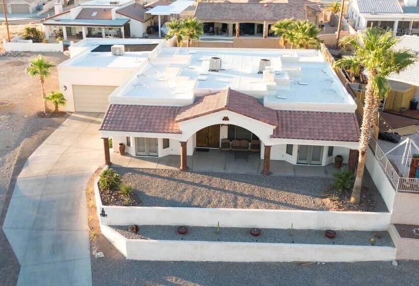 Lake Havasu City Paradise W/ Private Pool & Patio!