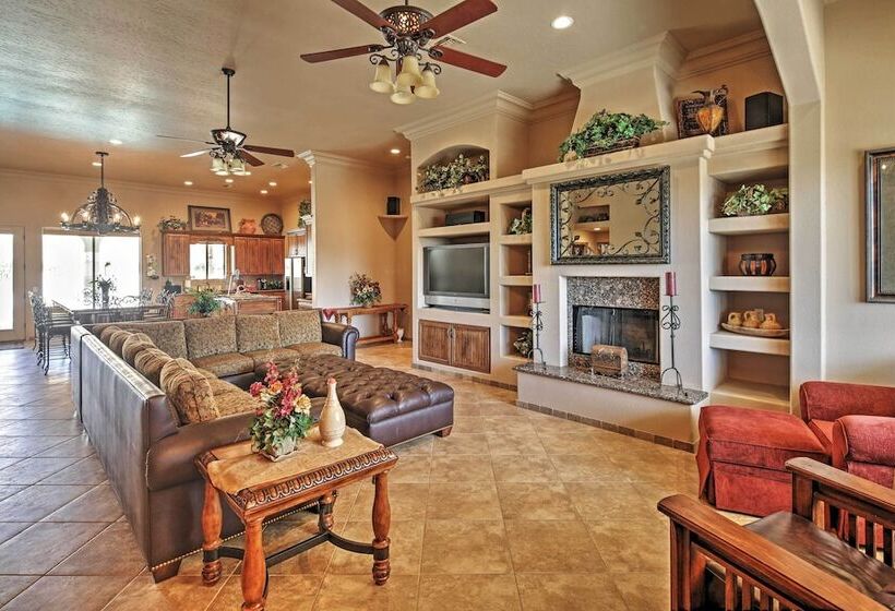 Lake Havasu City Paradise W/ Private Pool & Patio!