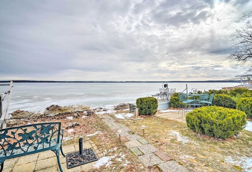 Lakefront Roscommon Home W/ Game Room & Dock!