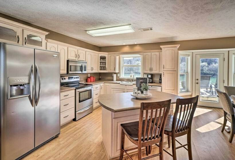 Large Home On White River W/ Fire Pit & Grill!