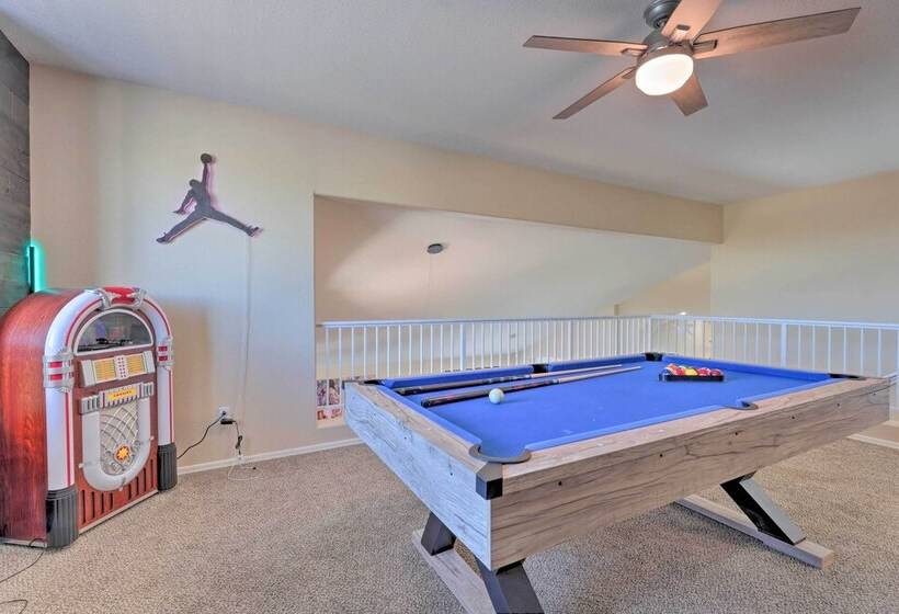 Luxe Gilbert Retreat W/ Private Pool & Game Room!