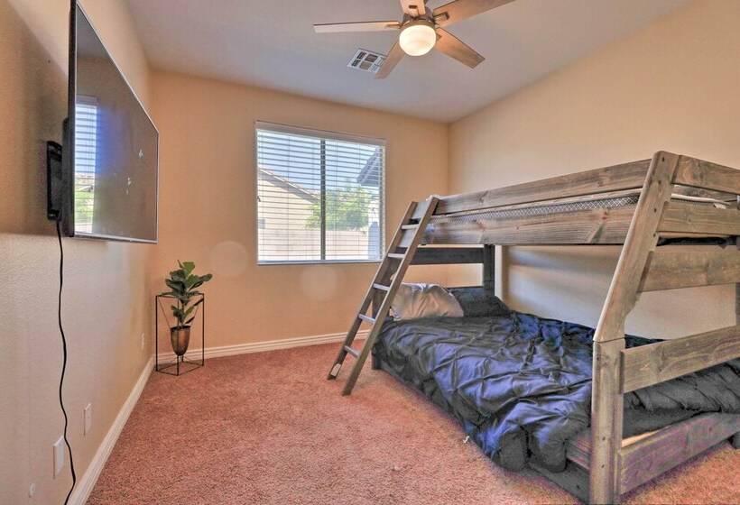 Luxe Gilbert Retreat W/ Private Pool & Game Room!