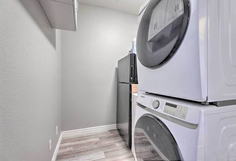 Luxe Gilbert Retreat W/ Private Pool & Game Room!