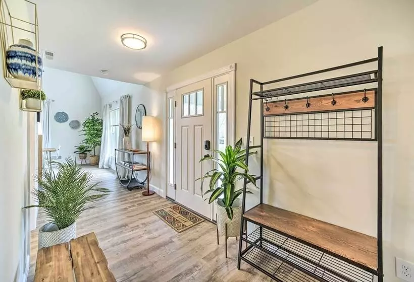 Modern Chic Athens Home   Fish, Ski & Swim!