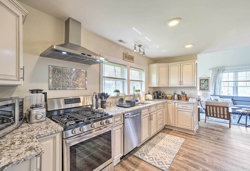 Modern Chic Athens Home Fish, Ski & Swim!