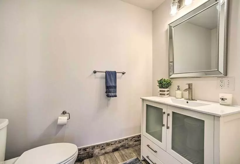 Modern Chic Athens Home   Fish, Ski & Swim!