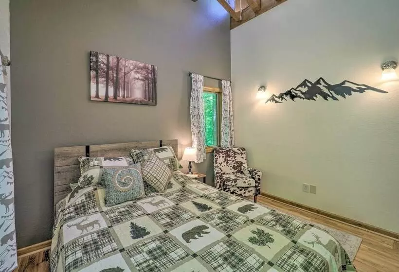 Modern Lenoir Mtn Retreat: 9 Acres, Fire Pit!