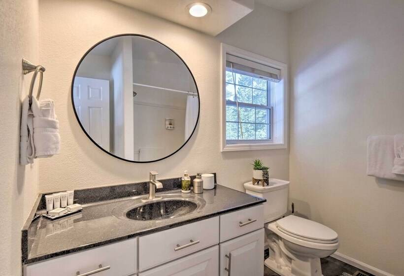 Nomad Haus W/ Mtn Views & Deck 25 Mi To Breck!