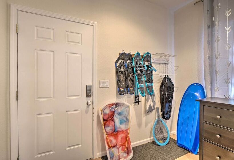 Nomad Haus W/ Mtn Views & Deck 25 Mi To Breck!