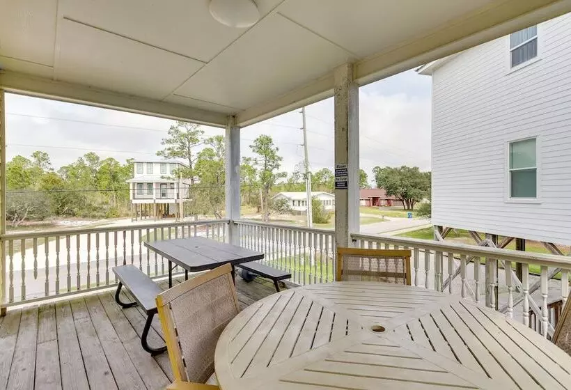 Orange Beach Family Duplex W/ Deck < 1 Mi To Shore