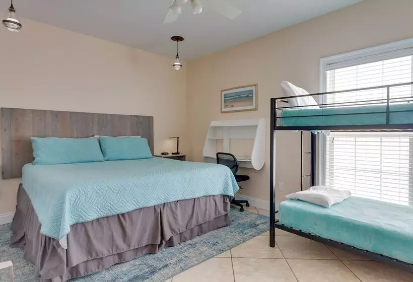 Orange Beach Family Duplex W/ Deck < 1 Mi To Shore