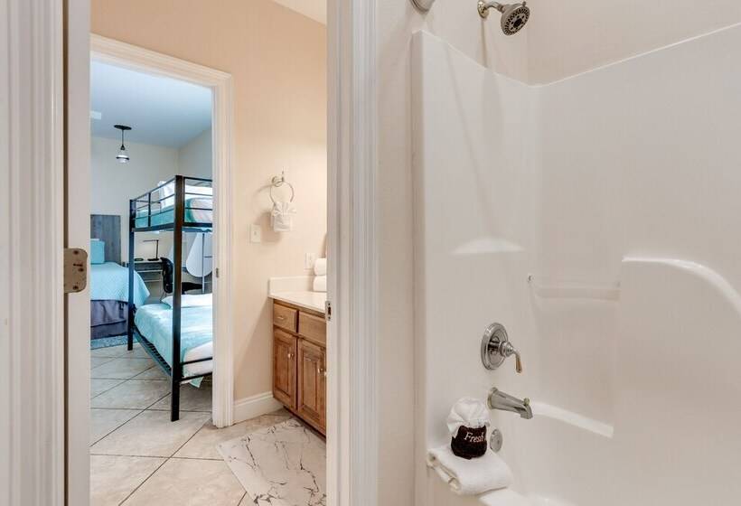 Orange Beach Family Duplex W/ Deck < 1 Mi To Shore