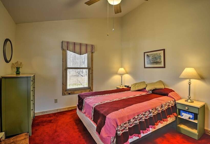 Springwater Cabin Near Hiking, Lakes, & Vineyards