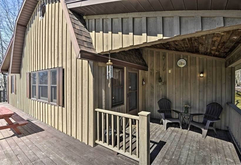 Springwater Cabin Near Hiking, Lakes, & Vineyards