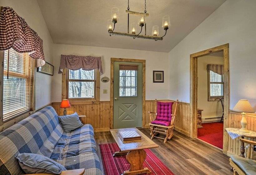 Springwater Cabin Near Hiking, Lakes, & Vineyards