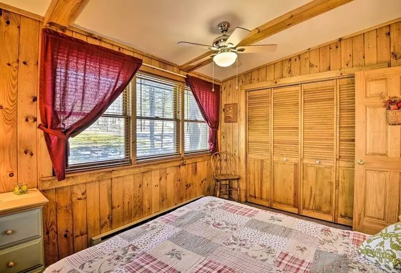 Springwater Cabin Near Hiking, Lakes, & Vineyards