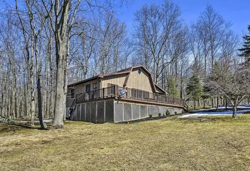 Springwater Cabin Near Hiking, Lakes, & Vineyards