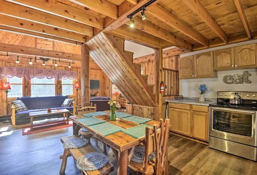 Springwater Cabin Near Hiking, Lakes, & Vineyards