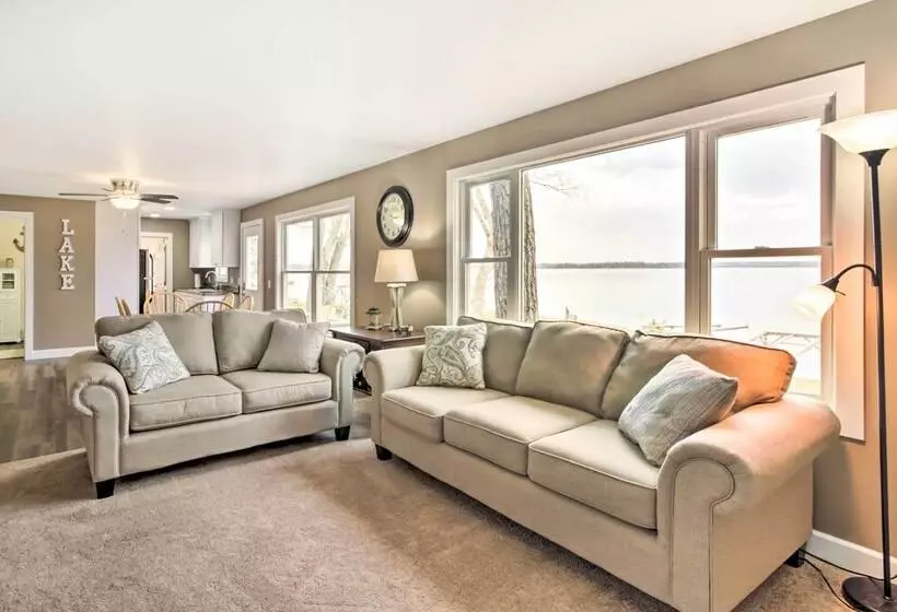 Pine River Lake Home W/ Boat & Kayak Rentals!