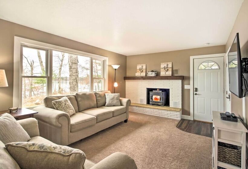 Pine River Lake Home W/ Boat & Kayak Rentals!