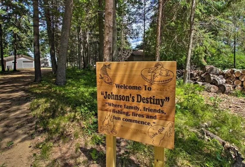 Pine River Lake Home W/ Boat & Kayak Rentals!