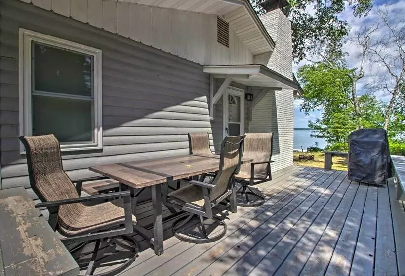 Pine River Lake Home W/ Boat & Kayak Rentals!