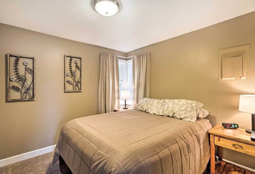 Pine River Lake Home W/ Boat & Kayak Rentals!