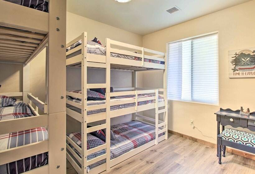 Fire Pits, Spacious Yard: Wooded Pinetop Escape!