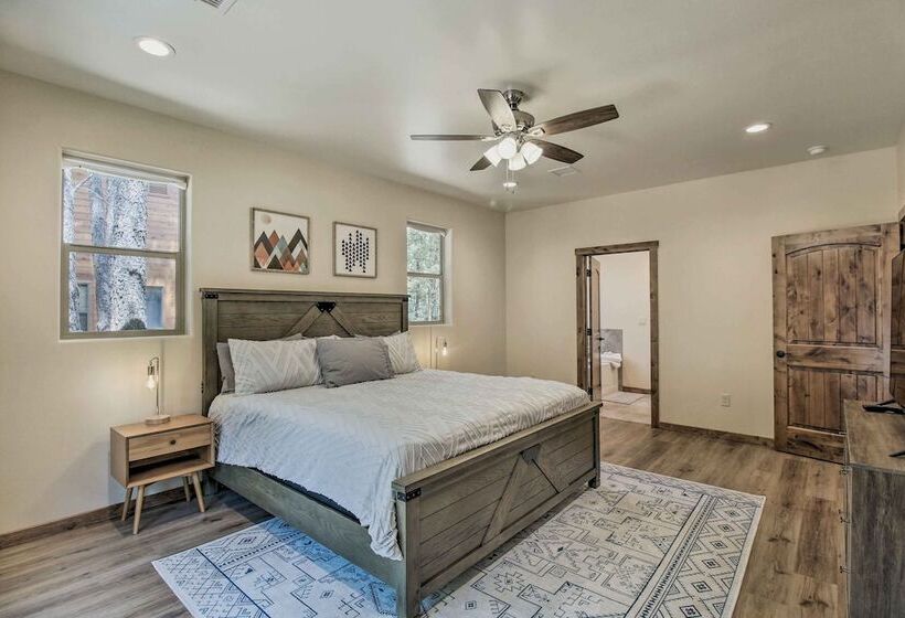 Fire Pits, Spacious Yard: Wooded Pinetop Escape!