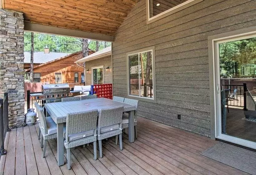 Fire Pits, Spacious Yard: Wooded Pinetop Escape!
