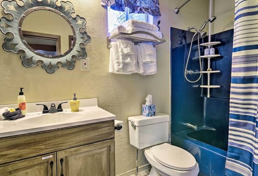 Private Cabin, 5 Min Drive To Hot Springs & Golf!