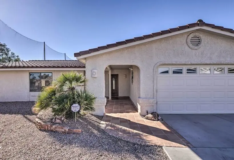 Private Pool & Hot Tub: Havasu Getaway!