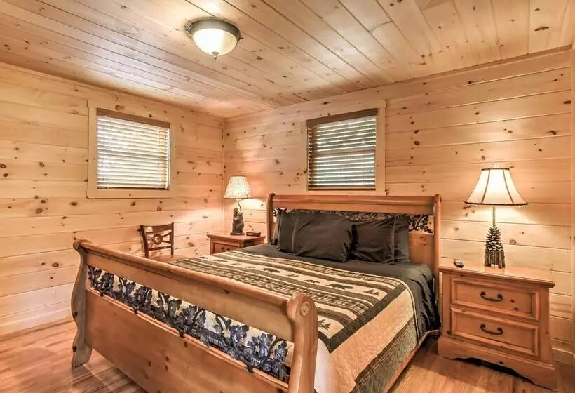 Hot Tub & Loft: Mountain View Sevierville Cabin