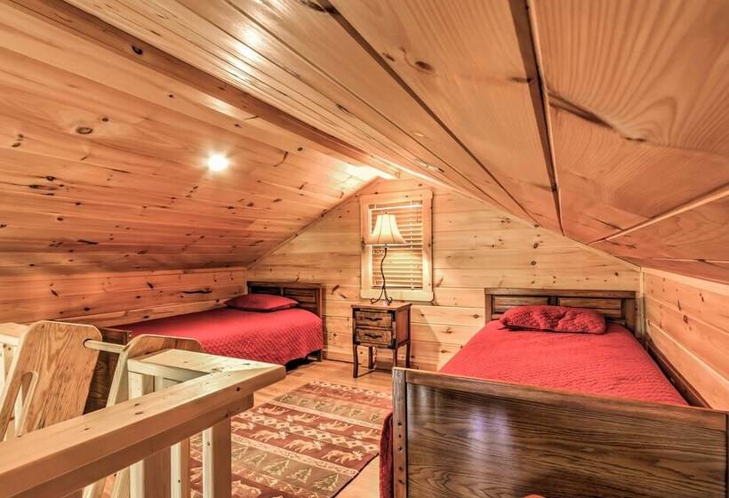 Hot Tub & Loft: Mountain View Sevierville Cabin