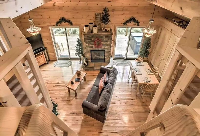 Hot Tub & Loft: Mountain View Sevierville Cabin