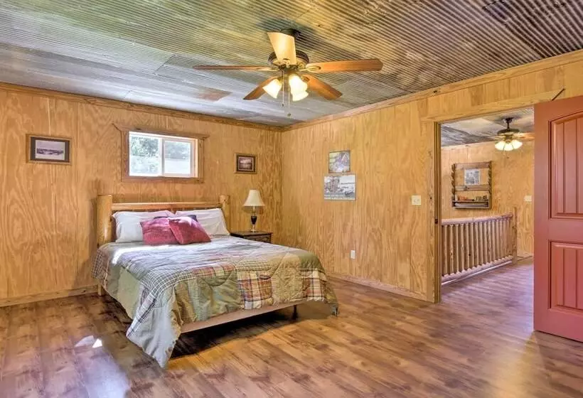 River Bend Lodge  Heflin Home In The Woods!