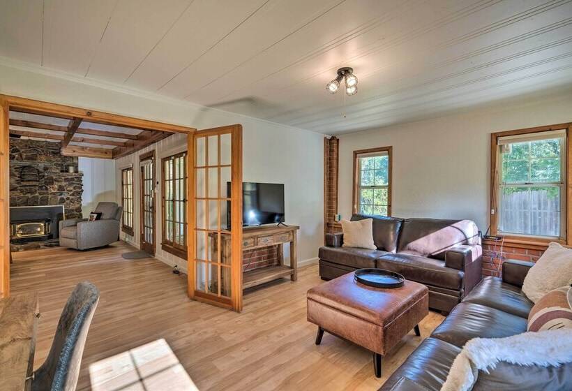 Wine Country Escape W/ Hot Tub In River Pines!