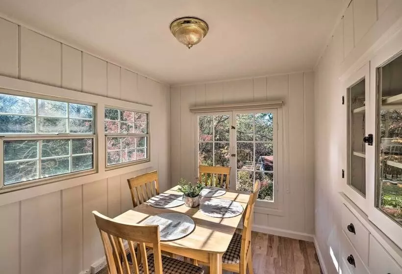 Wine Country Escape W/ Hot Tub In River Pines!