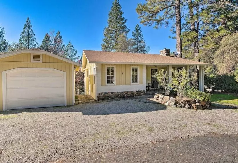 Wine Country Escape W/ Hot Tub In River Pines!