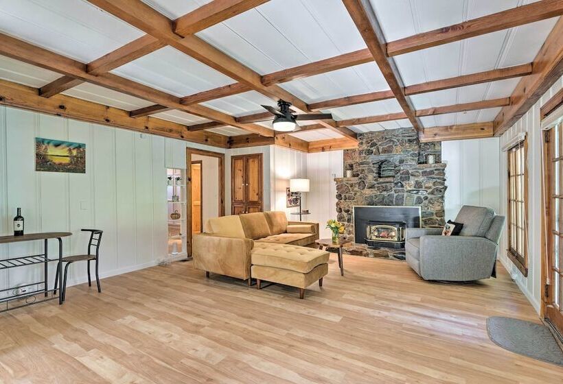 Wine Country Escape W/ Hot Tub In River Pines!