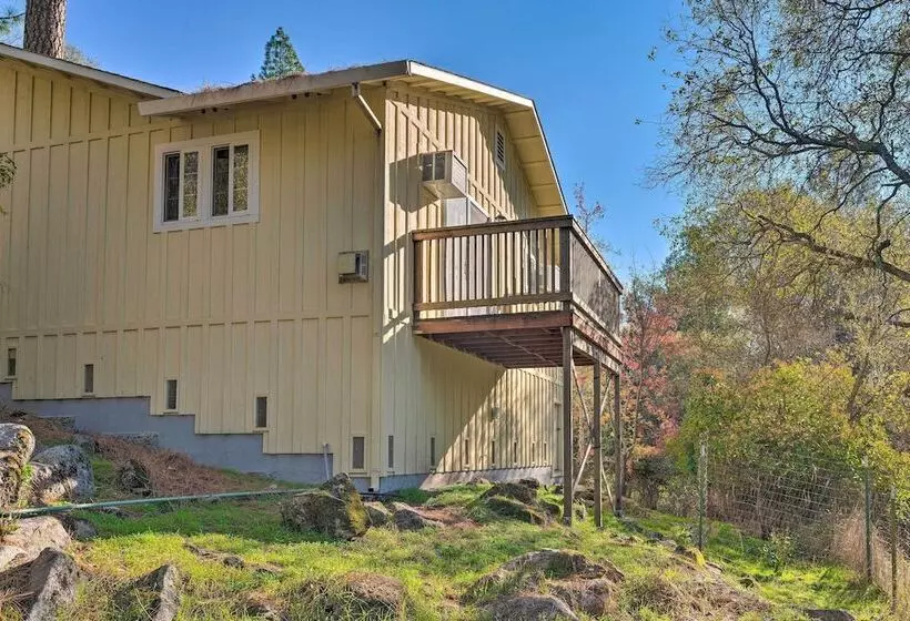 Wine Country Escape W/ Hot Tub In River Pines!