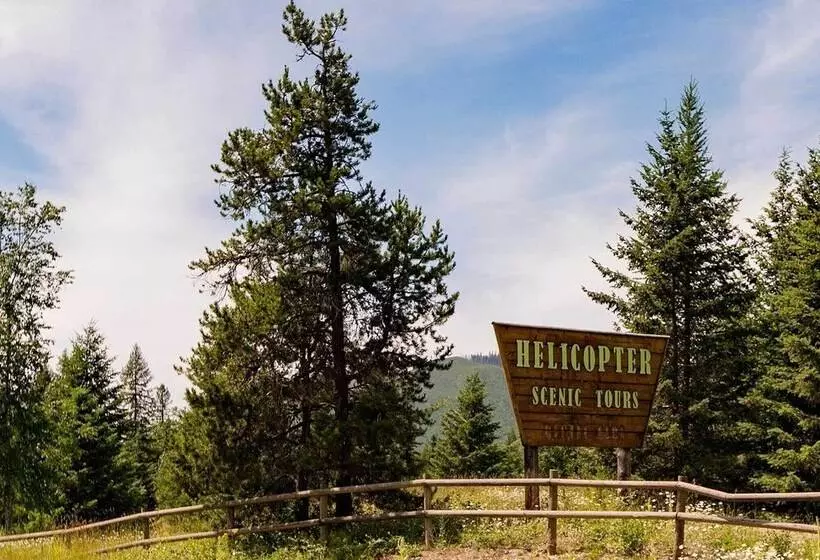 Hungry Horse Cabin: 11 Mi To Glacier National Park