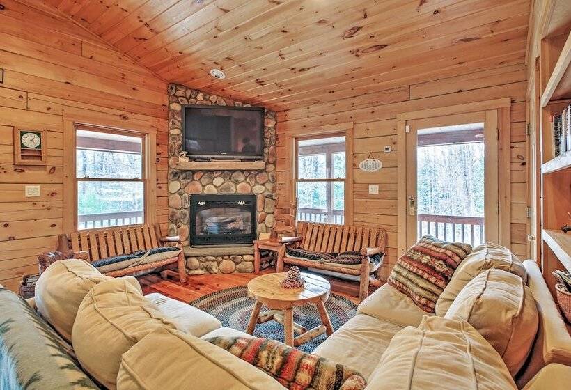 Rustic North Conway Cabin < 3 Mi To Cranmore Mtn!