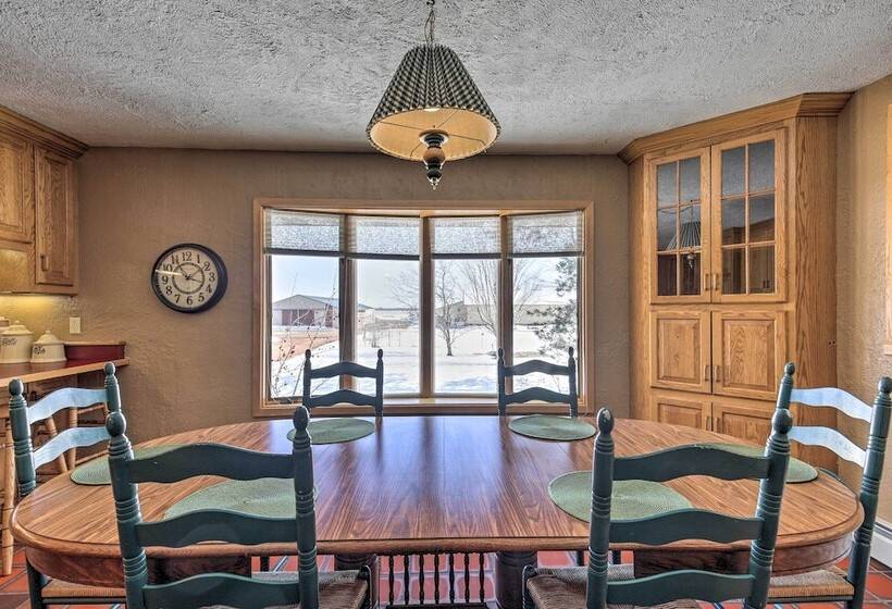 Simple Cranberry & Wine Farm Home W/ Fire Pit!