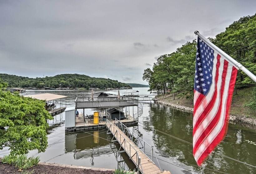 Lakefront Haven: Family Friendly Sunrise Beach Gem