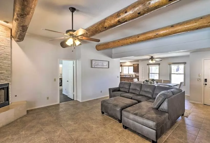 Pet Friendly Lake Havasu Home W/ Hot Tub & Pool