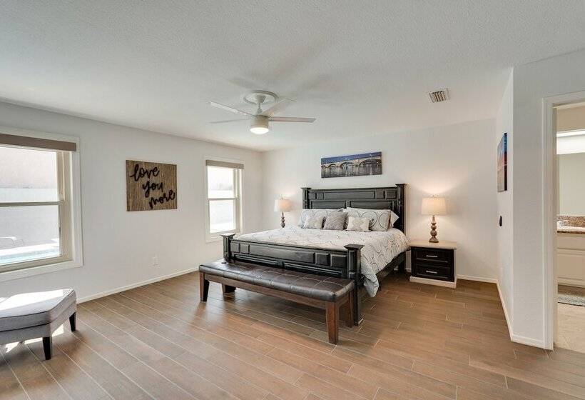 Pet Friendly Lake Havasu Home W/ Hot Tub & Pool