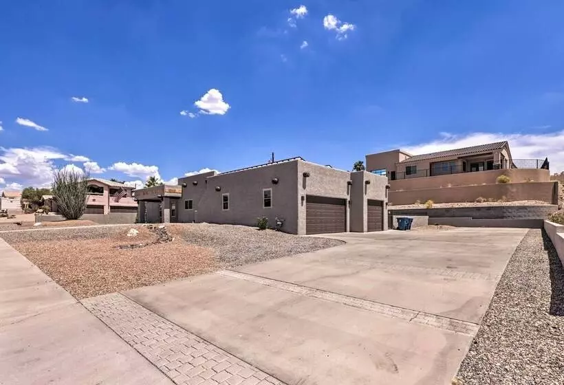 Pet Friendly Lake Havasu Home W/ Hot Tub & Pool