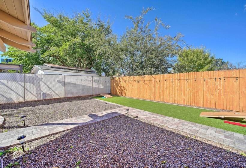 Trendy Digs W/ Yard Games, Fire Pit & Grill!