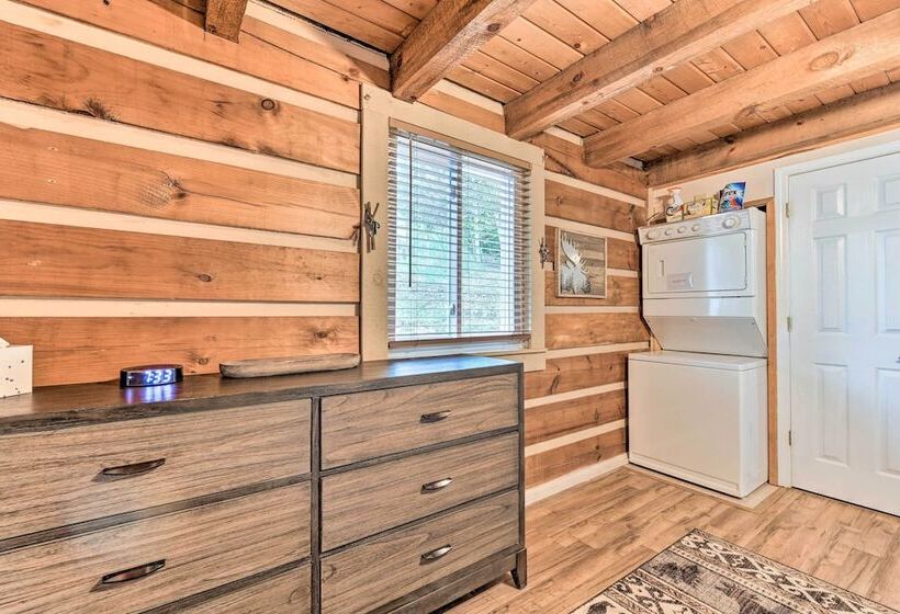 True Log Cabin W/ Game Room, Year Round Views
